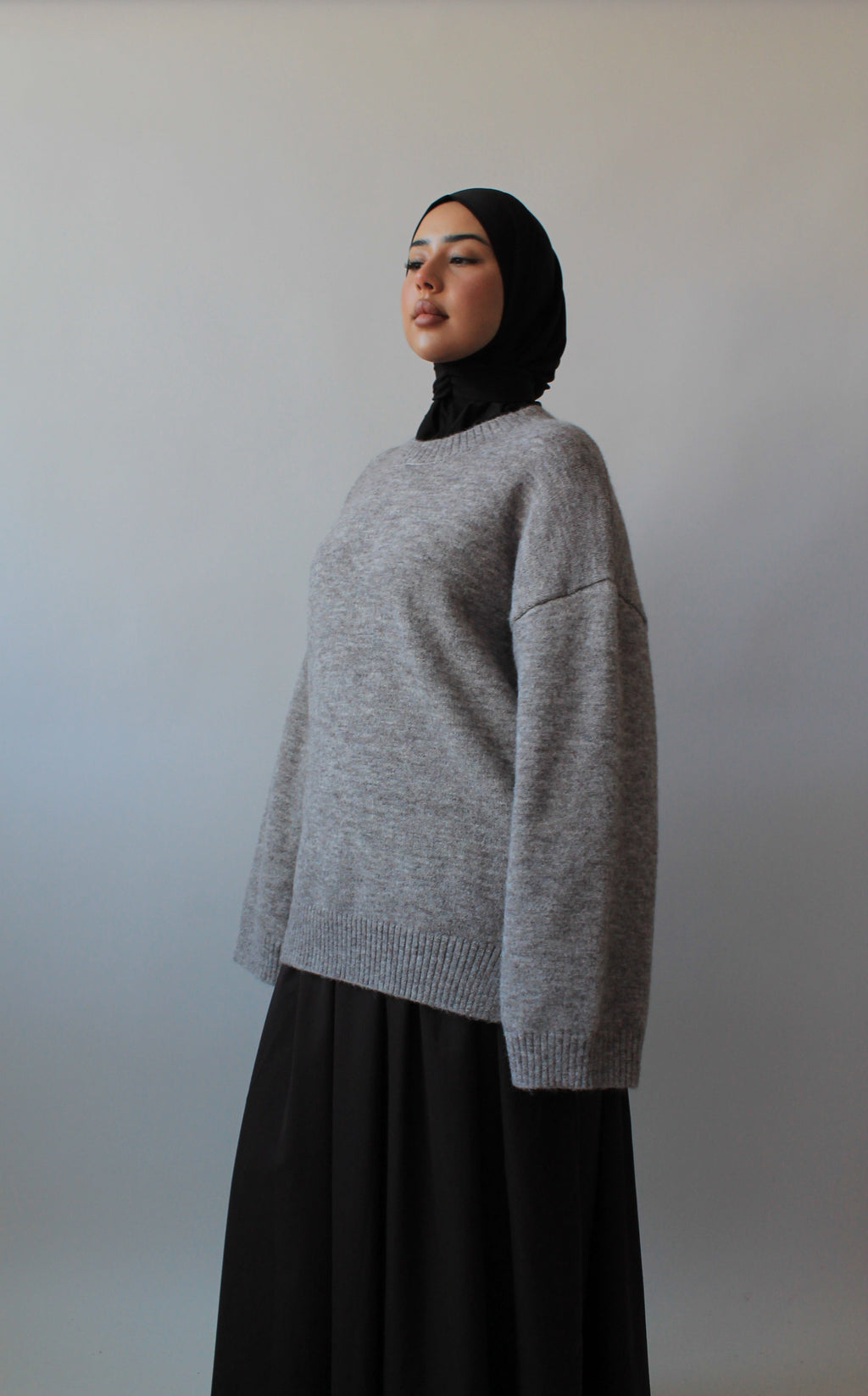 Loose-fitting sweater