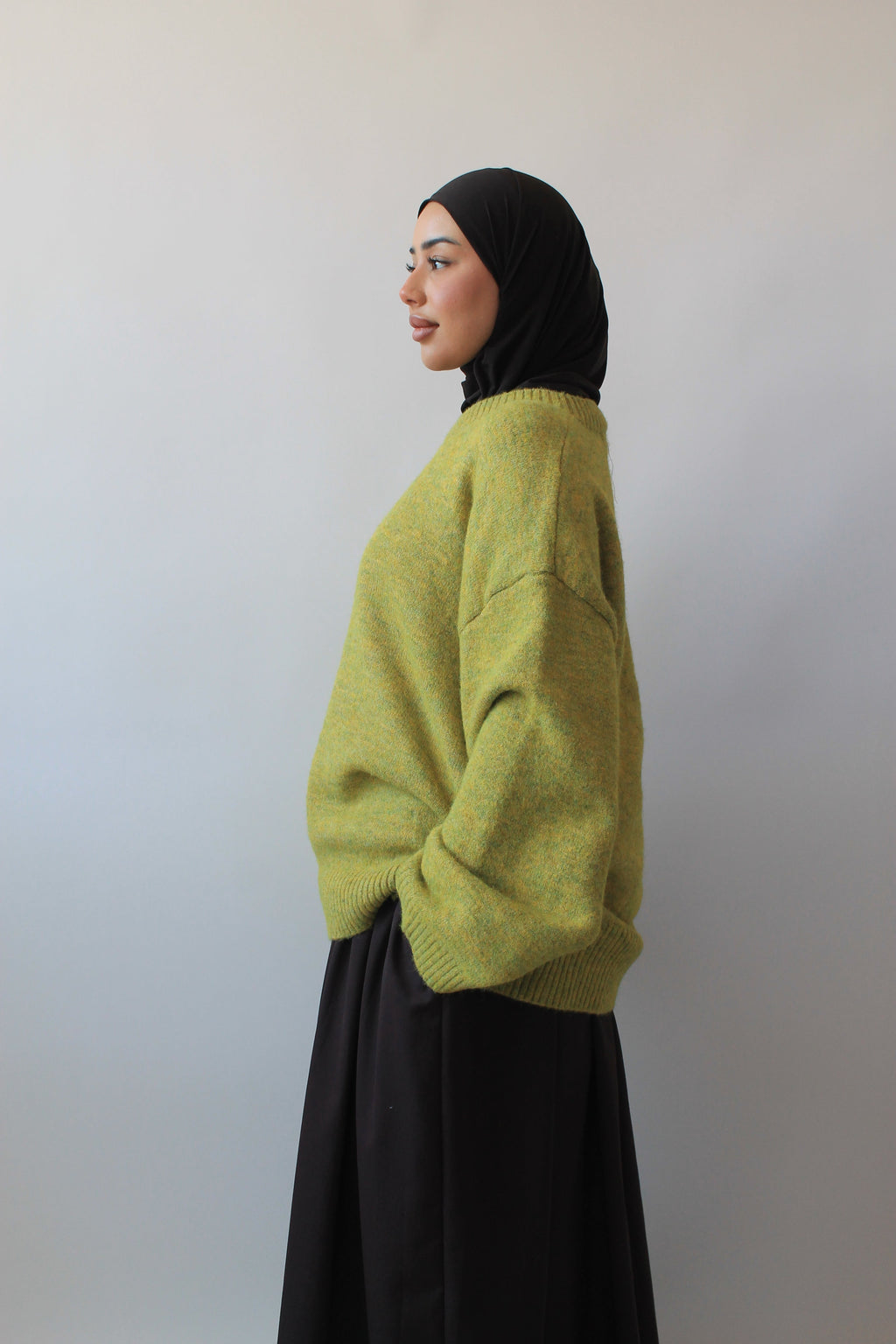 Loose-fitting sweater