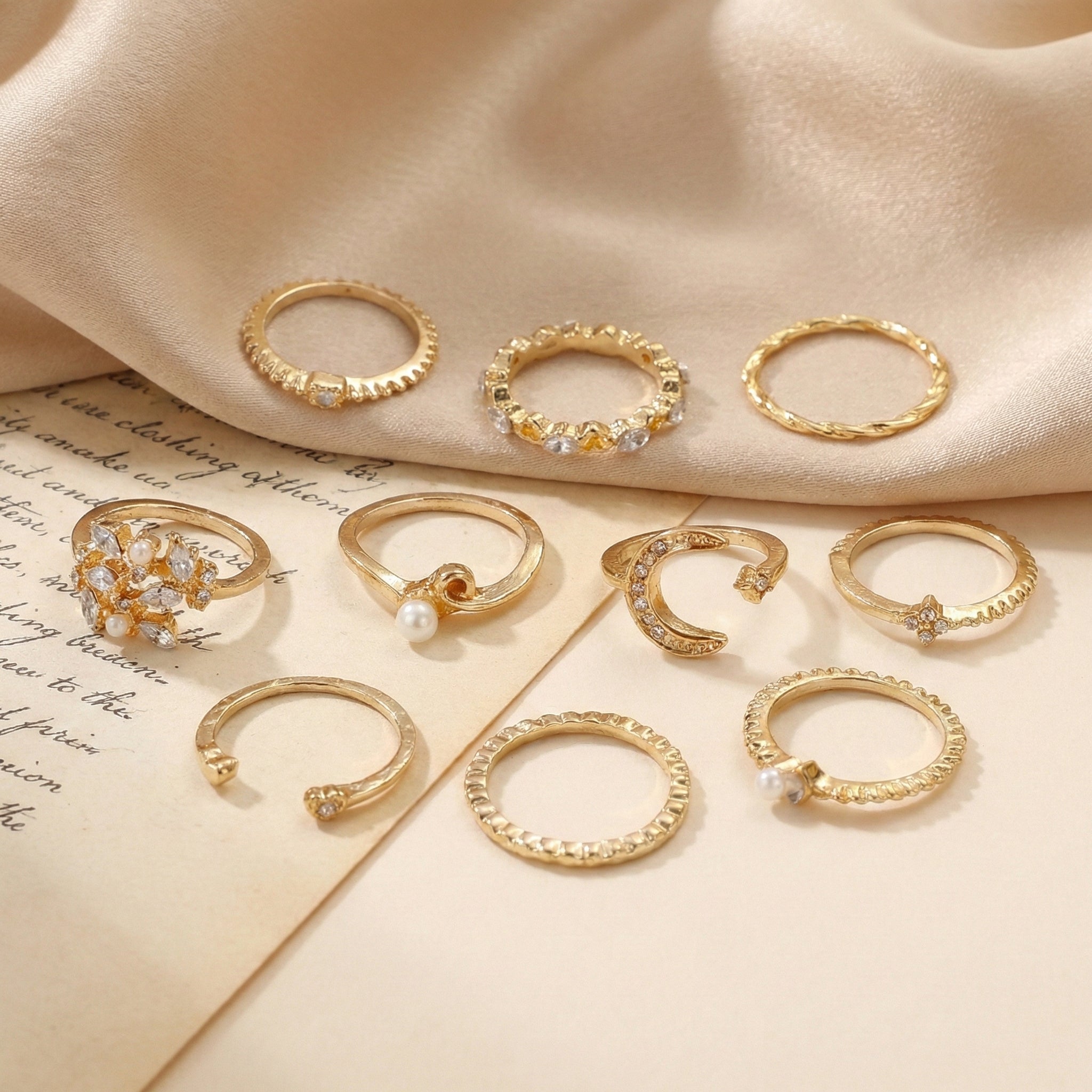 Ummahya Layali Moonlight Rings Set