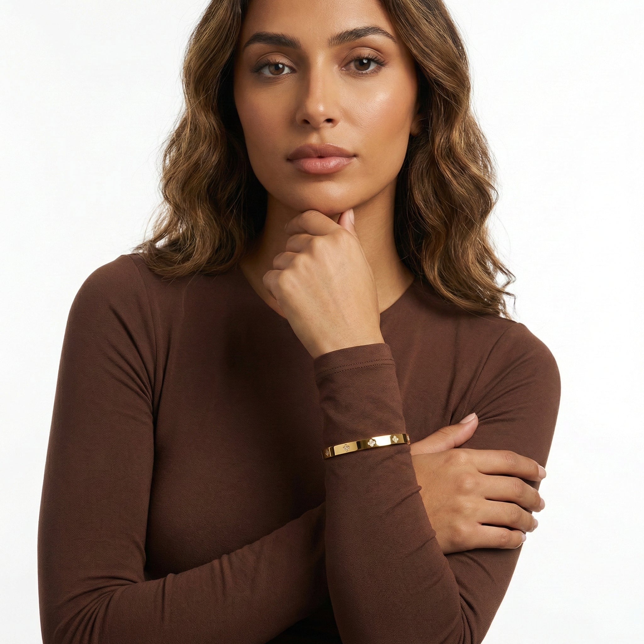 Gold clover bracelet