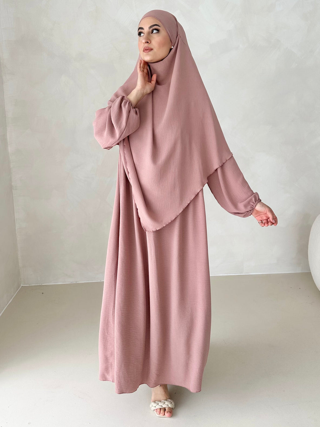 DAILY Abaya set with khimar