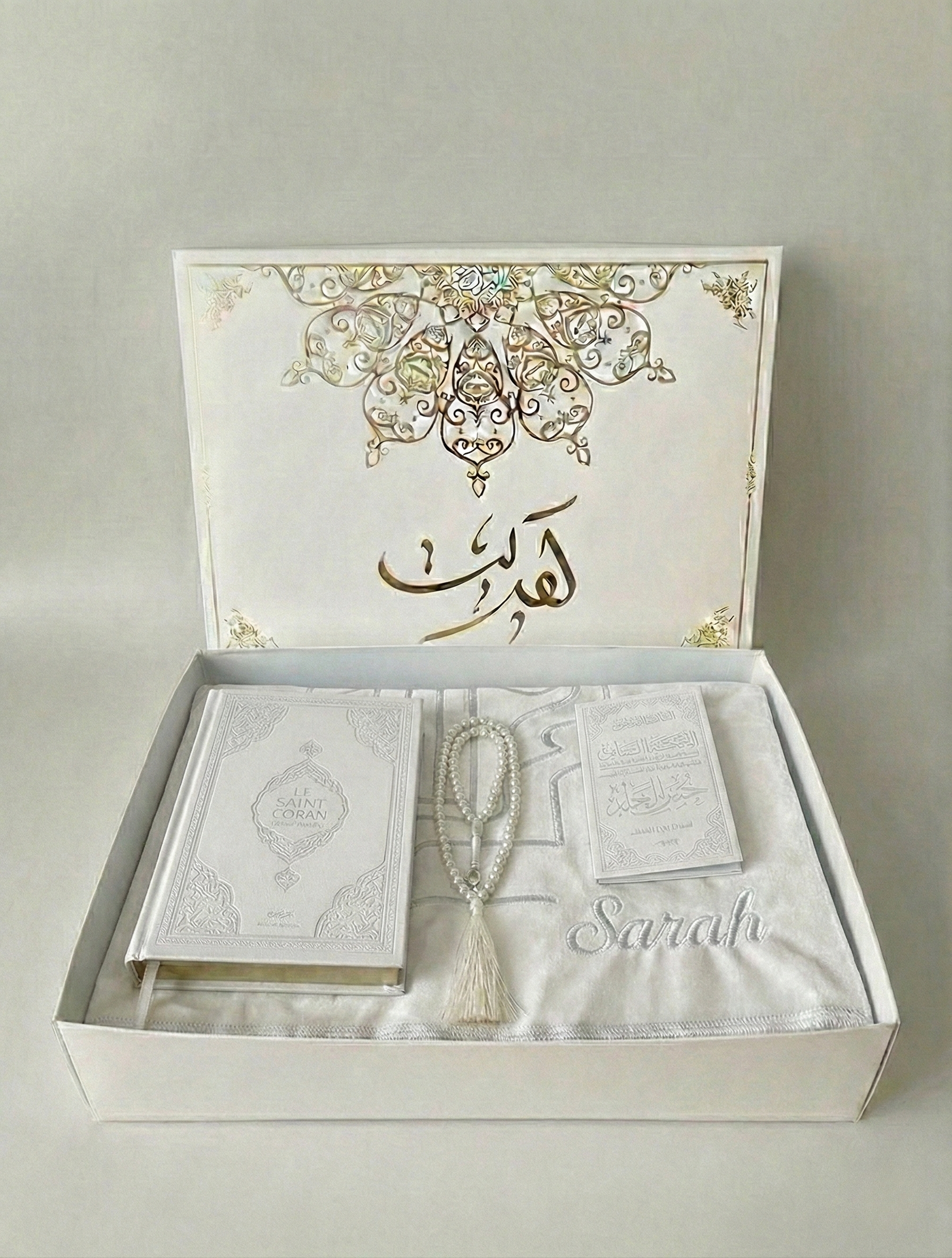 The Solidarity Prayer Kit