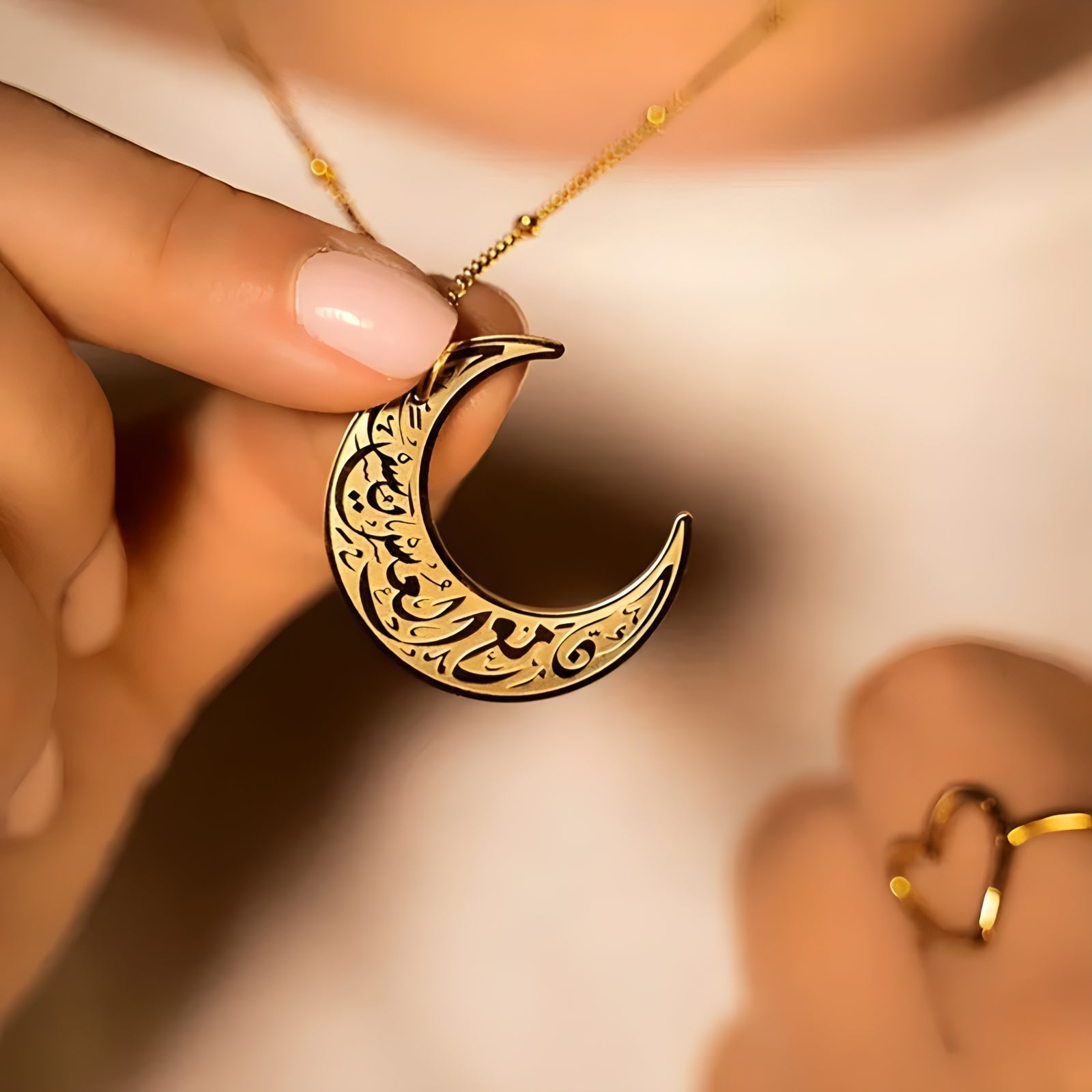 Collier croissant de difficultés et de facilité